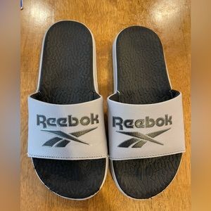 REEBOK Slides W9/M6